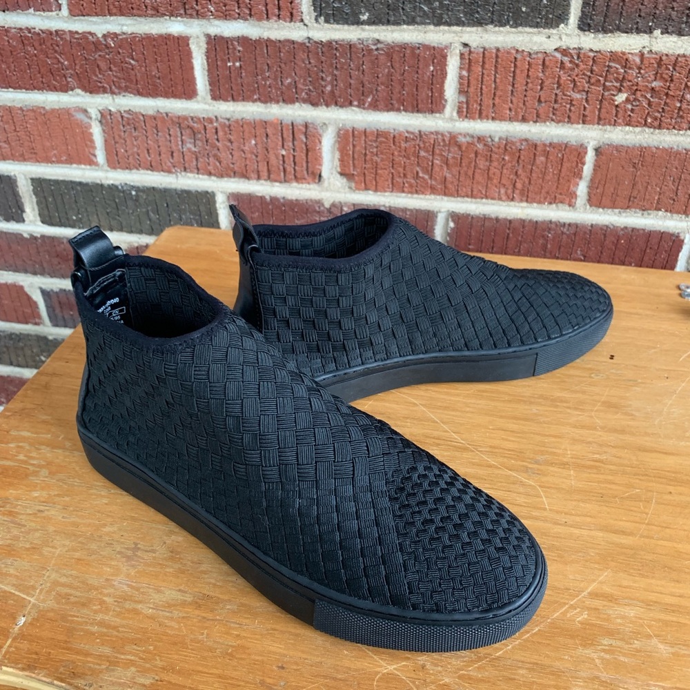Zara man black mesh shoes
